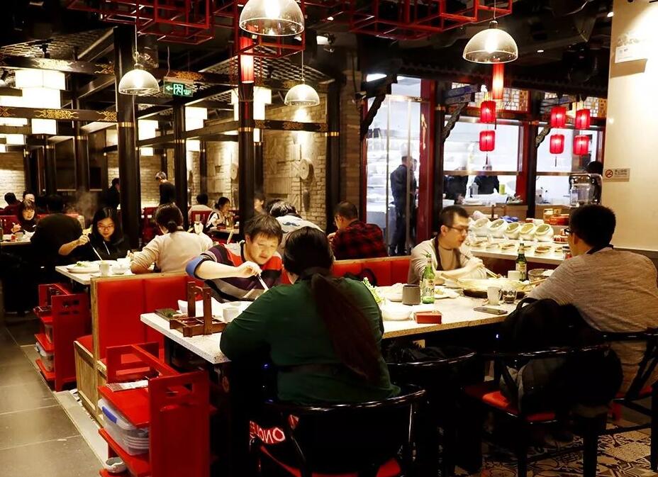 新開(kāi)的重慶火鍋店沒(méi)人光顧？這樣擺盤人氣高漲！