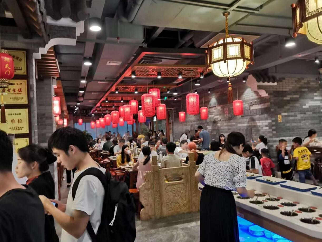 臨汾開火鍋加盟店，遇到同行搶生意怎么辦？