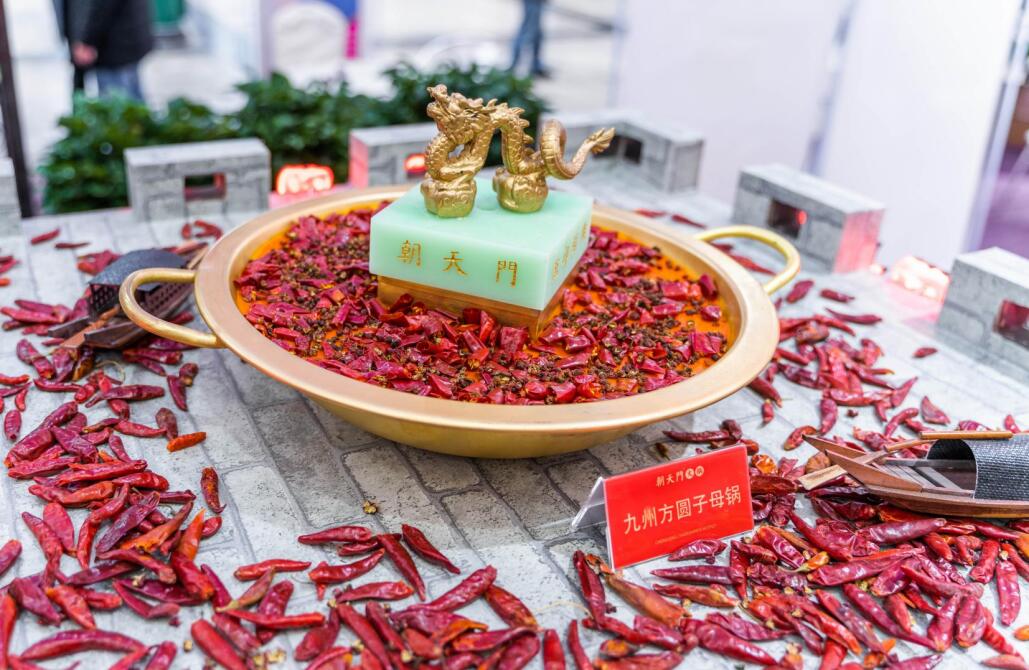 朝天門火鍋?zhàn)鲞B鎖加盟嗎？有多少年經(jīng)驗(yàn)？