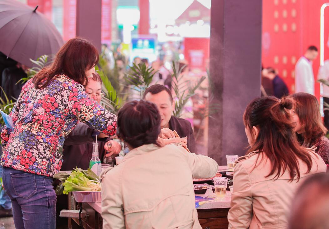 盤錦開火鍋加盟店，如何在起步時(shí)領(lǐng)先一步？