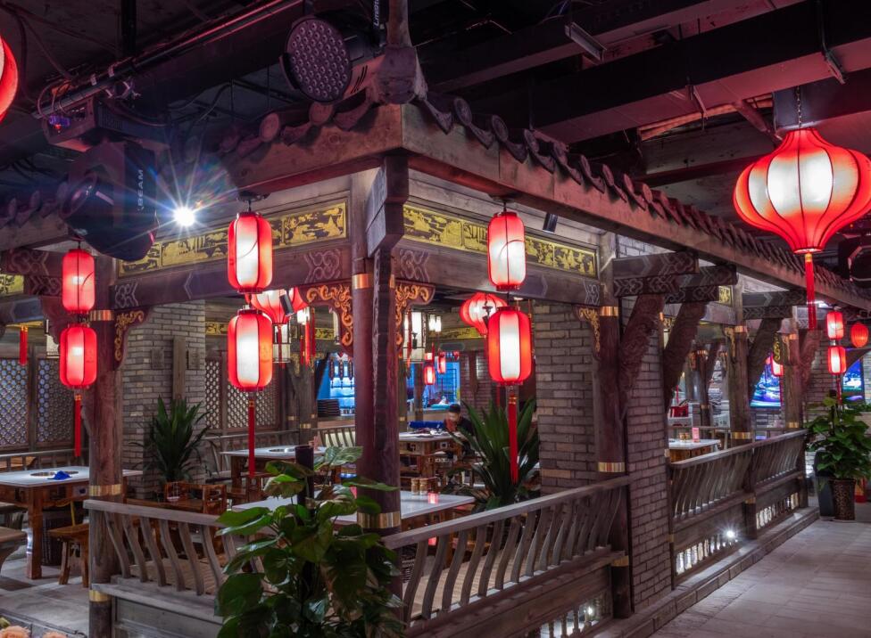 火鍋加盟店有哪些服務(wù)禮儀？一起學(xué)起來(lái)！