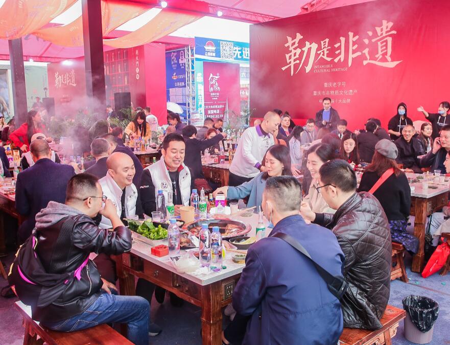 開火鍋店真的賺錢嗎？火鍋的優(yōu)勢有哪些？