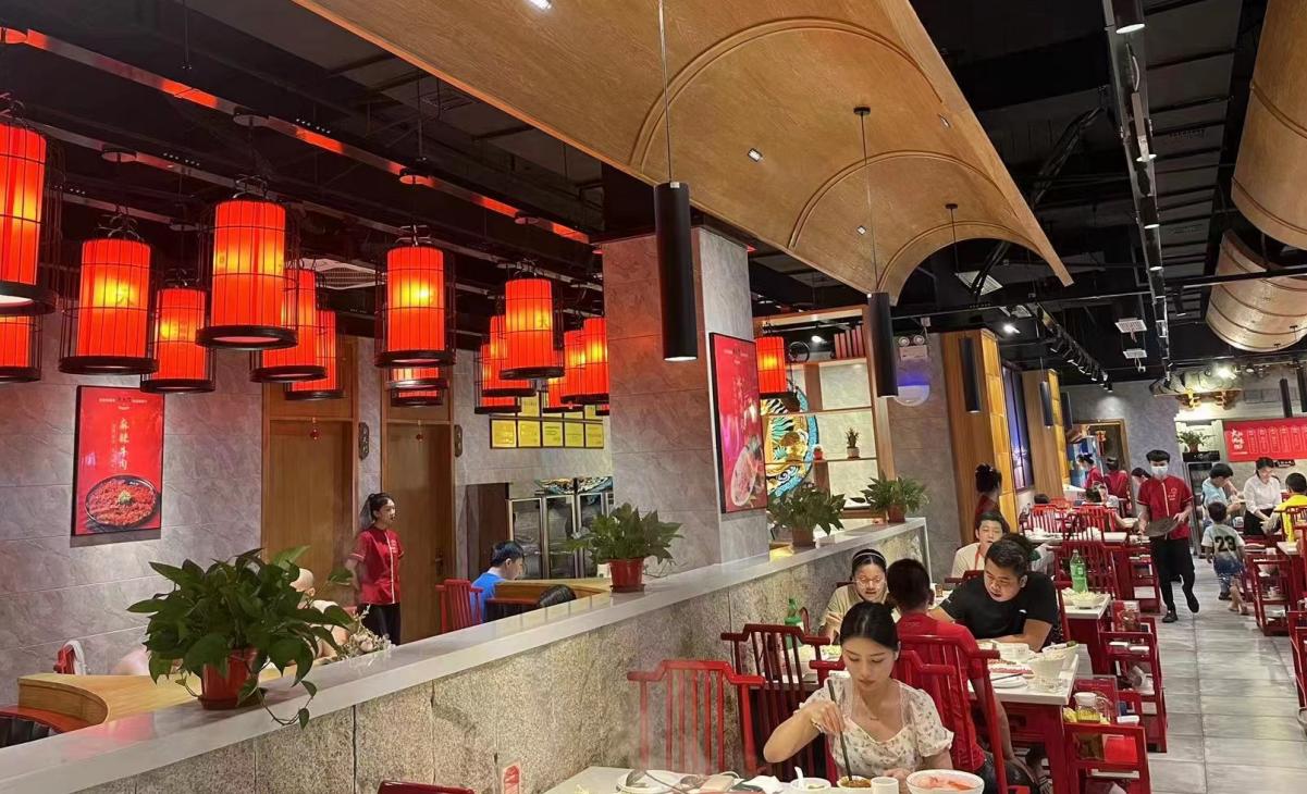 傳統(tǒng)火鍋店和市井火鍋店的區(qū)別在哪里？