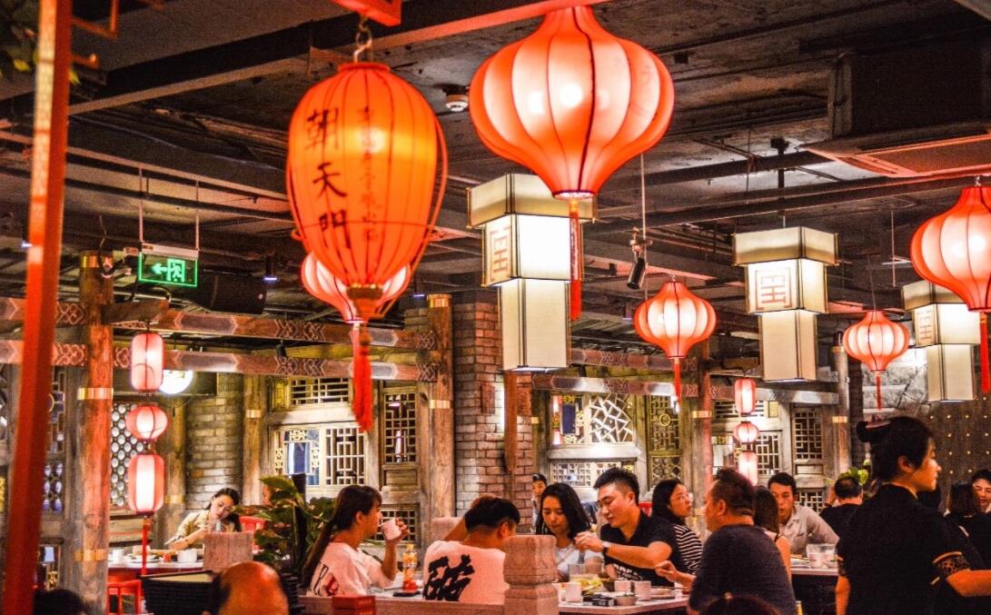 五類火鍋店裝修風格，時尚正在路上，經典永不過時！
