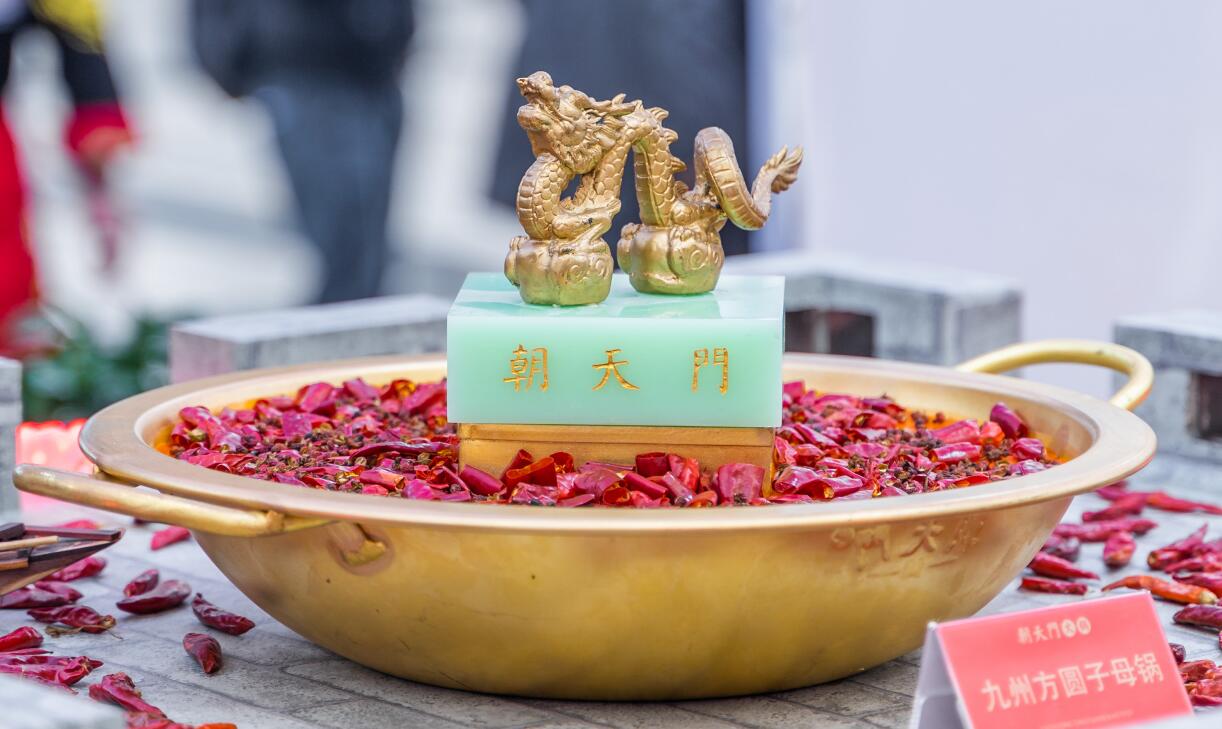 當(dāng)鹵肥腸預(yù)見火鍋，雙重美味，引爆火鍋店生意！