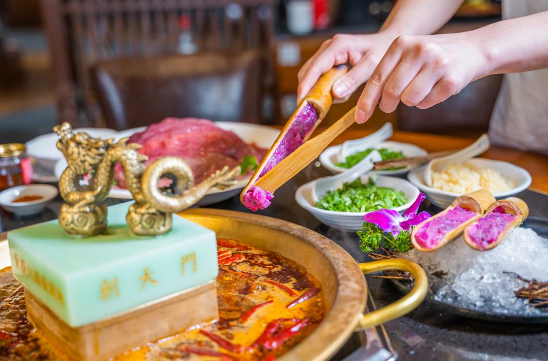 火鍋加盟意義是什么？加盟好還是自營好？
