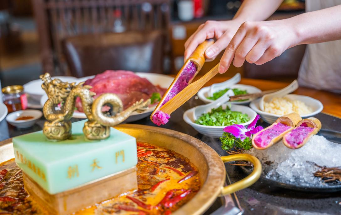 重慶火鍋，經(jīng)典菜品，加盟店必備！