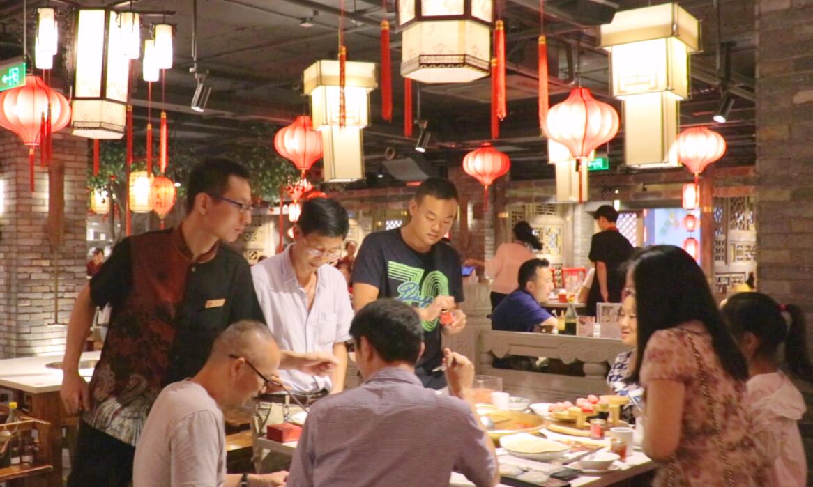 為什么社區(qū)咖啡館，在餐飲火鍋界快速崛起？