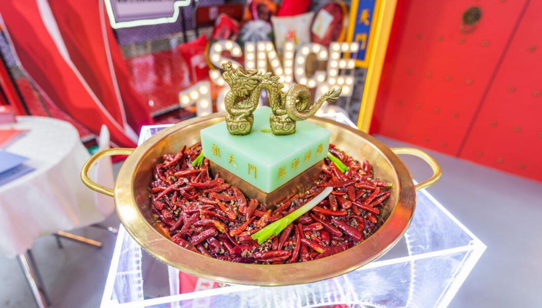 火鍋店鍋底創(chuàng)新浪潮來臨，一鍋湯撬動火鍋百億市場！